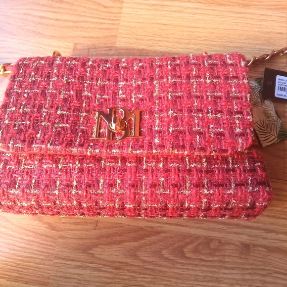 P. NWT ladies burgundy red purse by Ashley Mischka msrp$149 - Picture 3 of 10